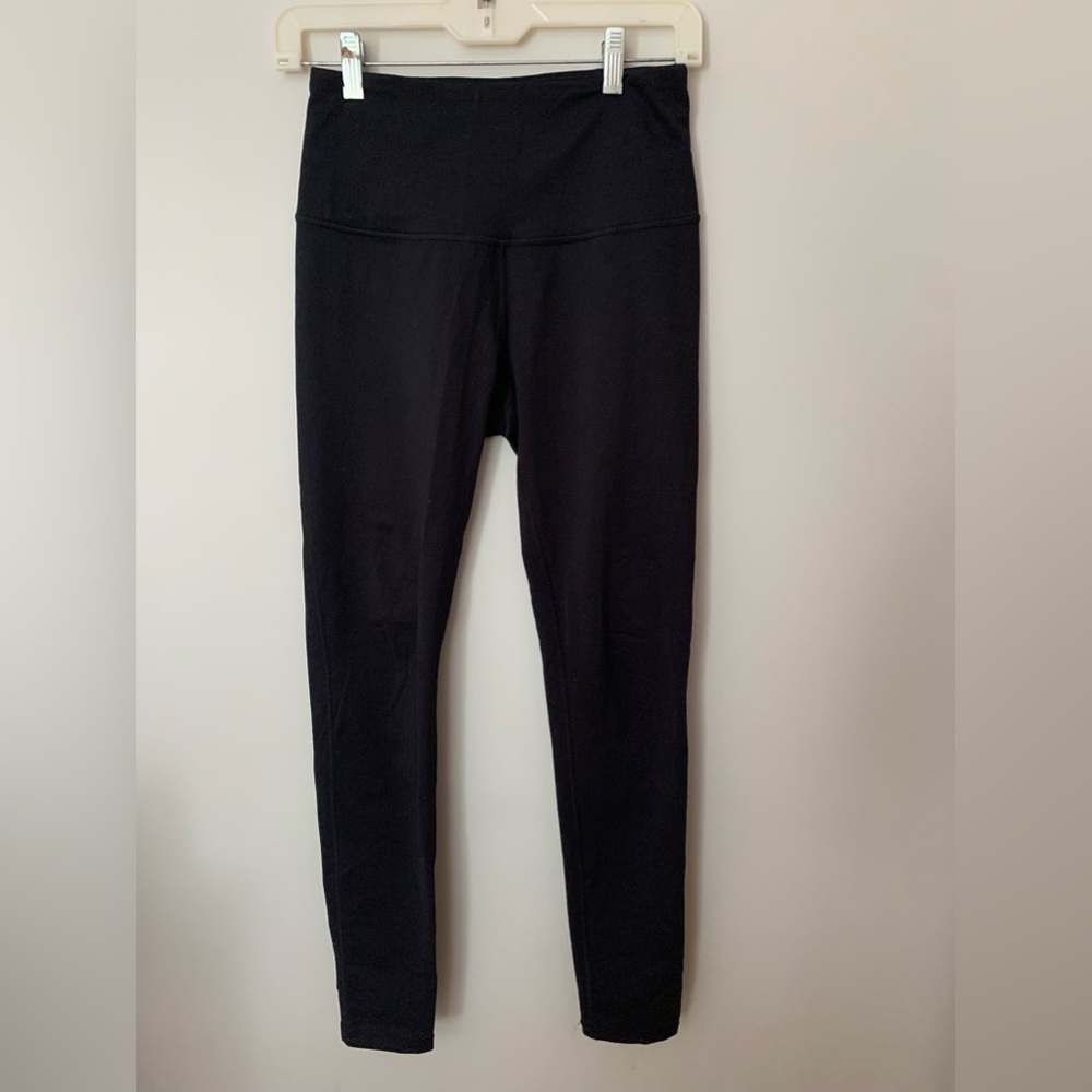 Zella black ankle length leggings, size small